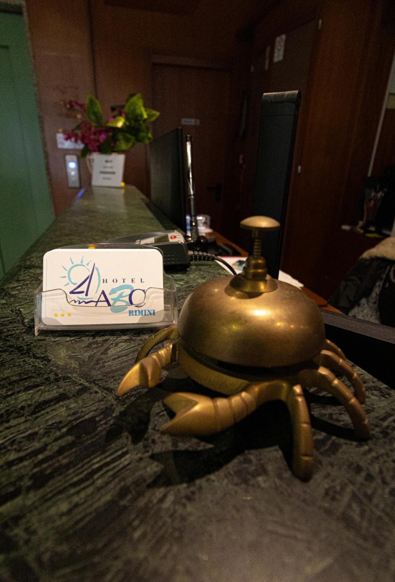 Abc Hotel Rimini Bagian luar foto