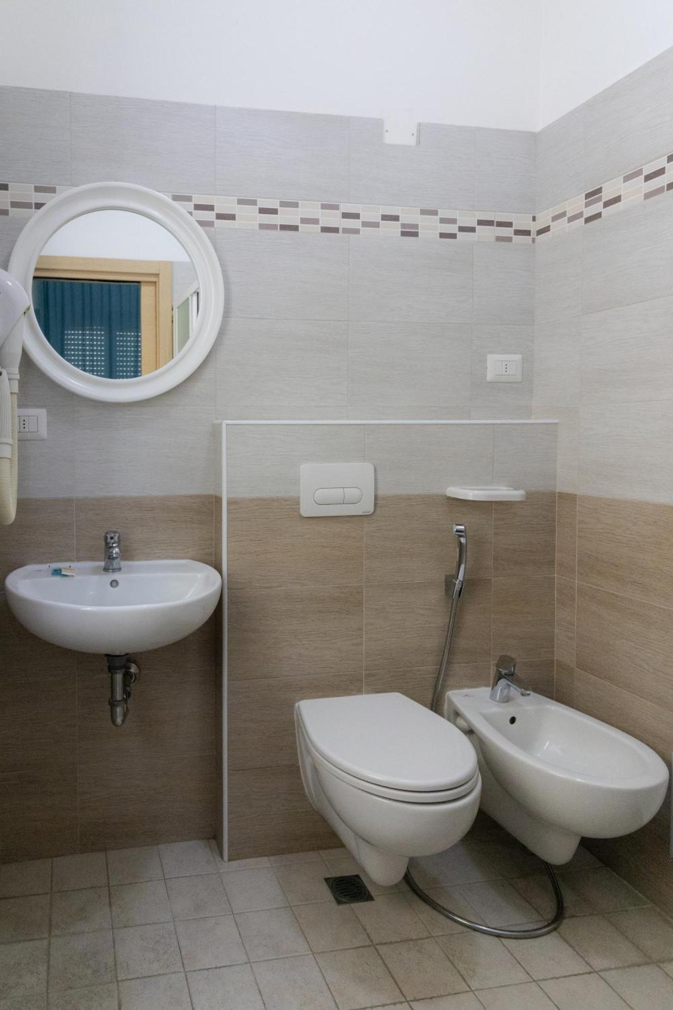 Abc Hotel Rimini Bagian luar foto