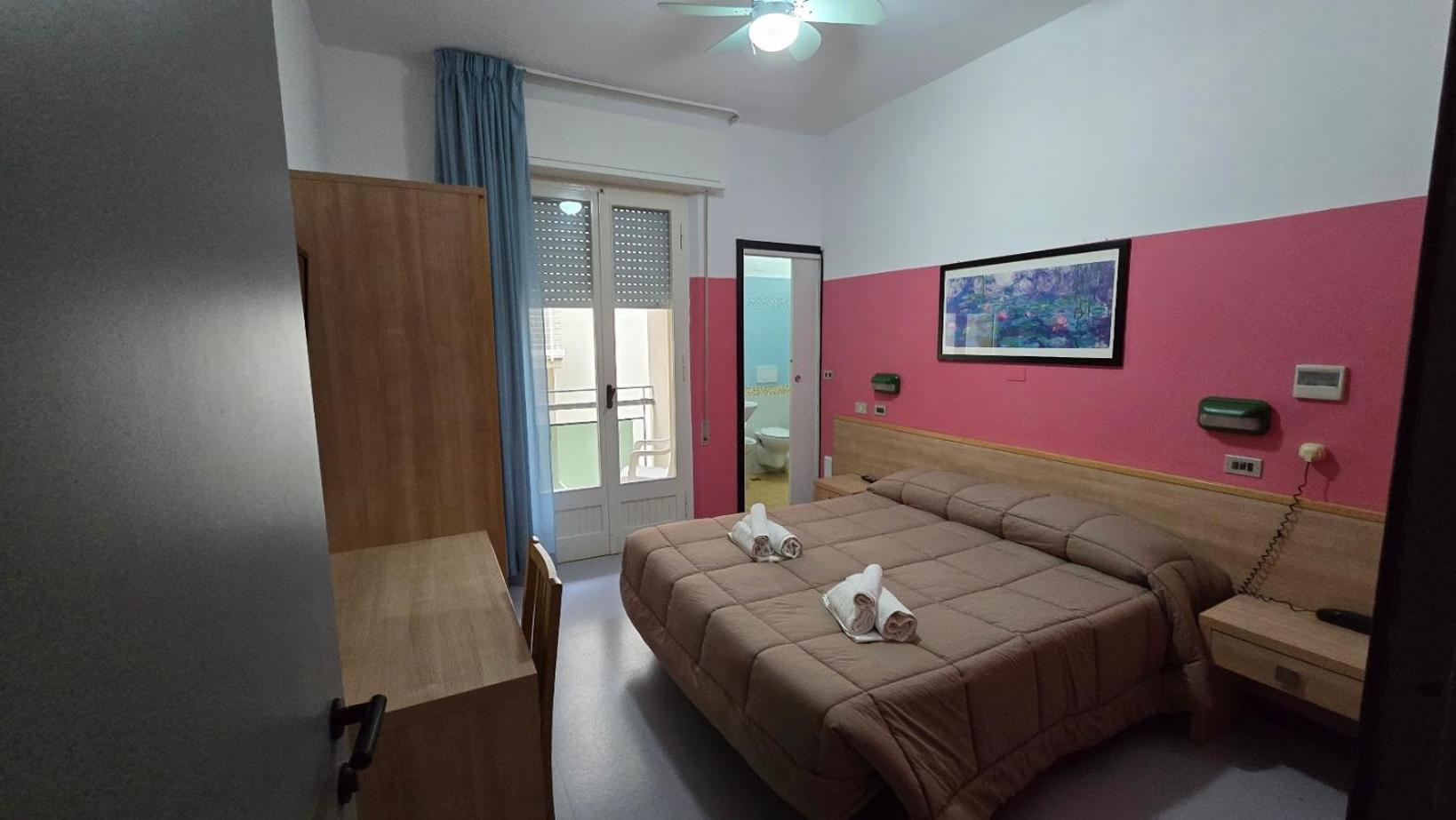 Abc Hotel Rimini Bagian luar foto