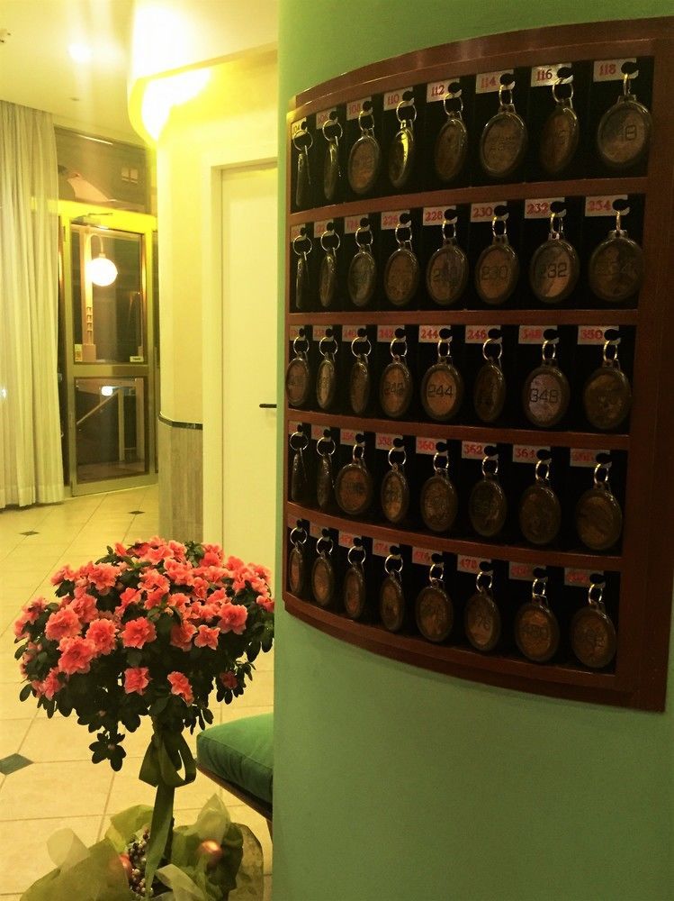 Abc Hotel Rimini Bagian luar foto