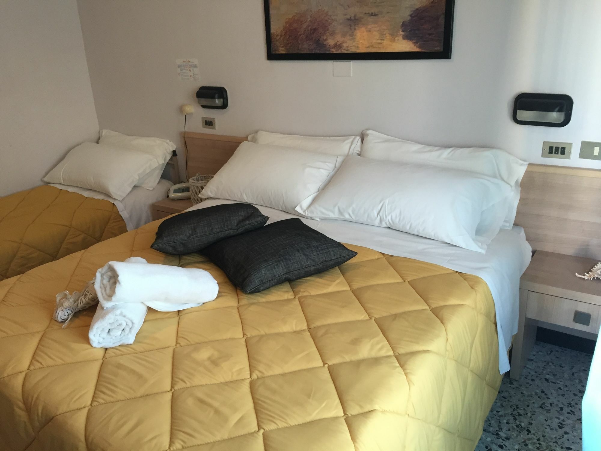 Abc Hotel Rimini Bagian luar foto