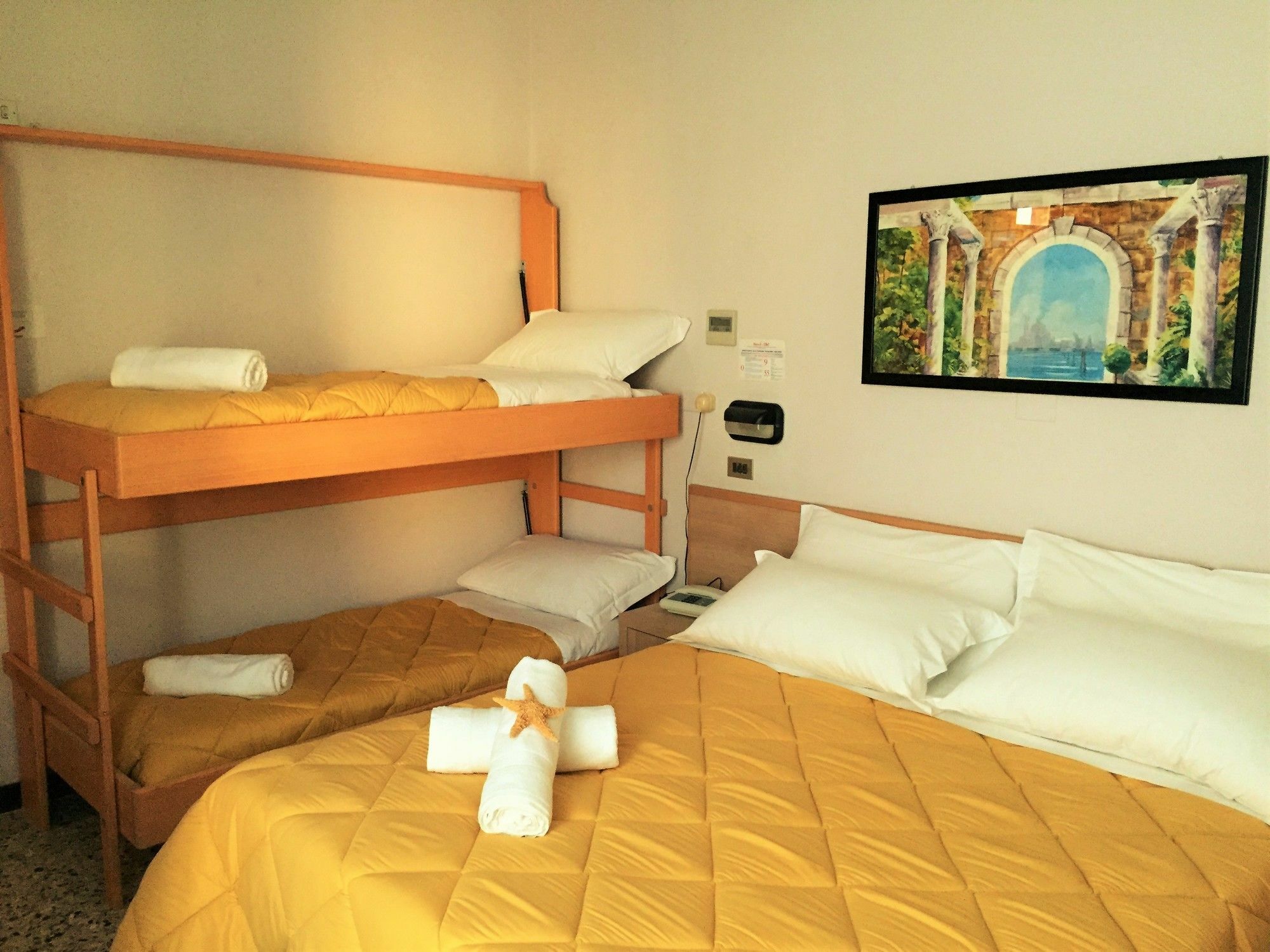 Abc Hotel Rimini Bagian luar foto